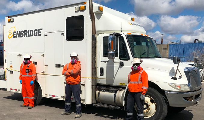 Picture of Enbridge Truck with workers